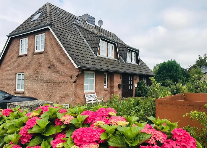 Vakantiehuis Deichblick In *